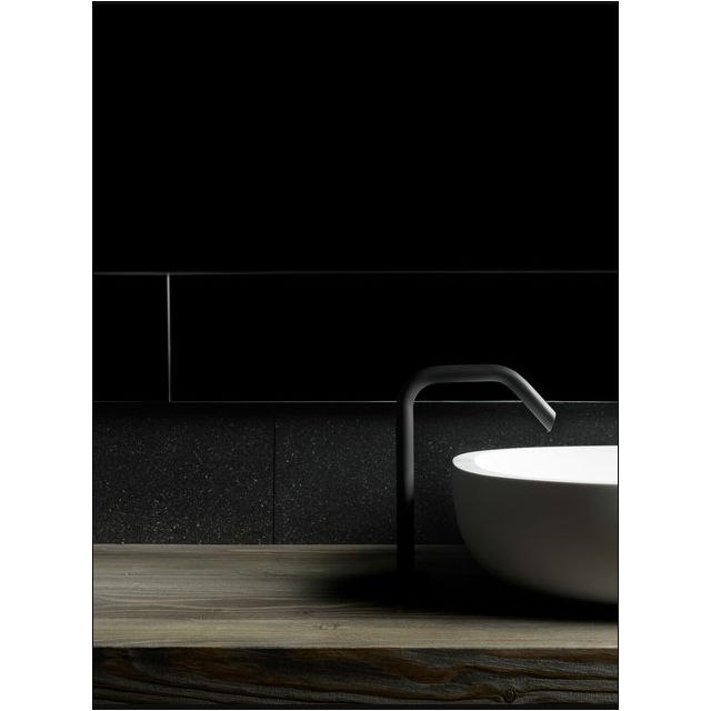 Boffi-Garden-RIGN04-Bocca-Lavabo-da-Piano 